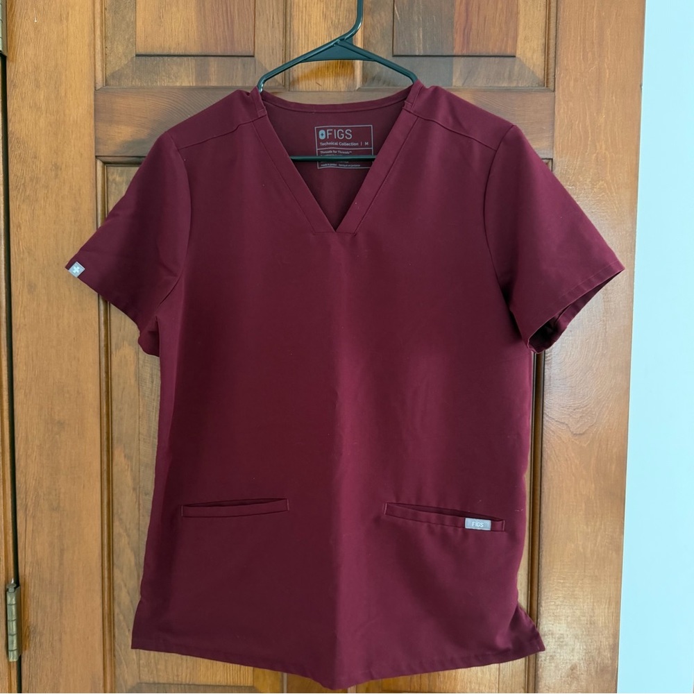 Women’s Fig’s Casma Scrub Top